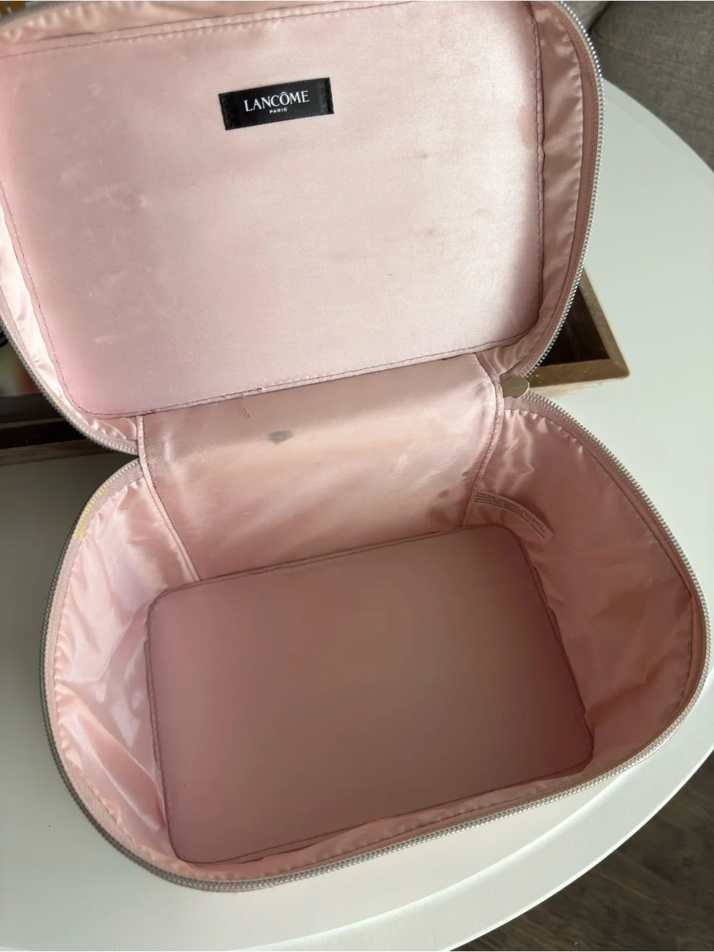Metallic  Lancôme Pink Travel Cosmetic Case